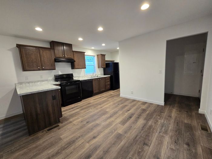 Madison MHC - Unit WS25 - Kitchen