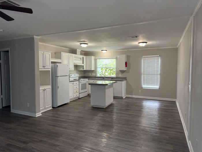 Clarke Springs - Unit 16034M - Kitchen