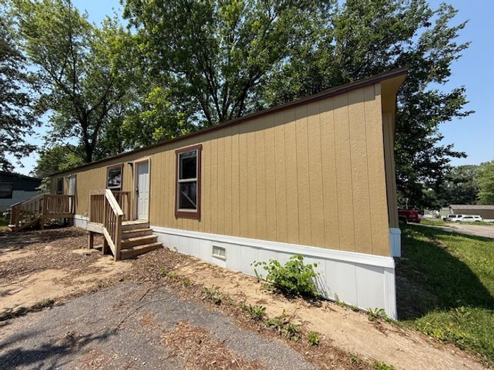 Coachlight Village East (CLE) - Unit J8 - Exterior