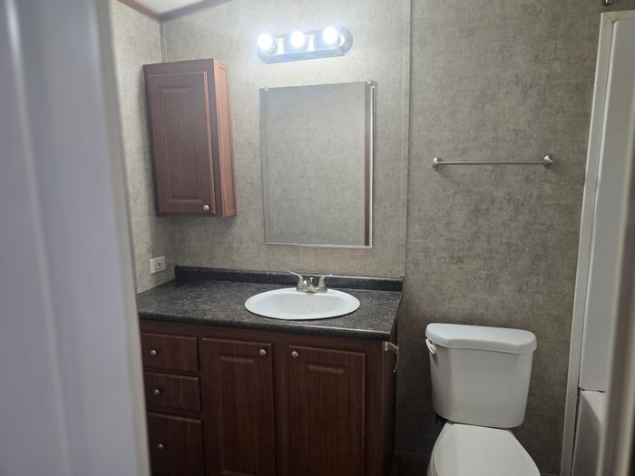 Lafayette Park MHP - Unit 218 - Bathroom