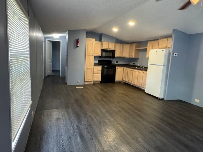Eagles MHP - Unit 214 - Interior