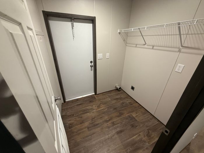 Dry Creek - Unit 156 - Entryway