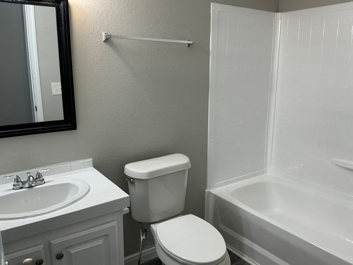 Clarke Springs - Unit 15838R - Bathroom