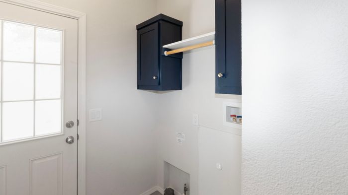 Crescent Valley - Unit 44 - Entryway