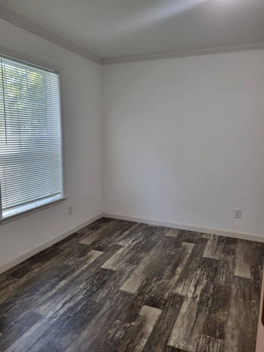 Shade Tree - Unit 49 - Interior