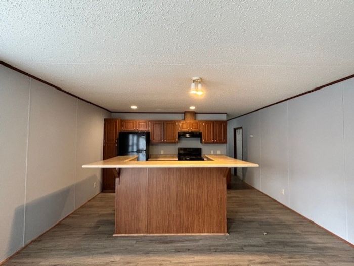 Fort Wayne MHC - Unit 220 - Kitchen