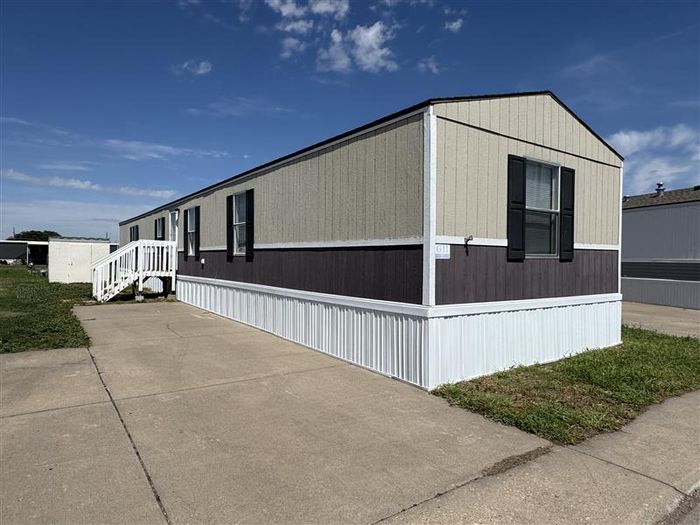 Countryside Estates KS - Unit G11 - Exterior
