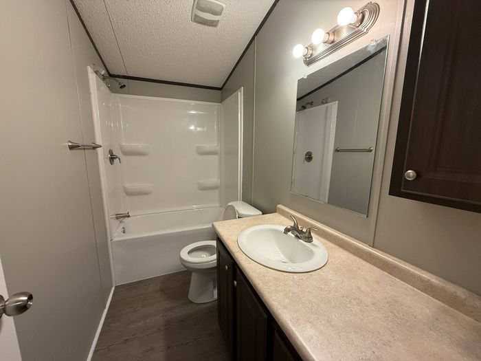 Sleepy Hollow - Unit 69 - Bathroom