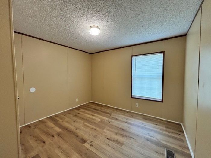 Fort Wayne MHC - Unit 523 - Bedroom