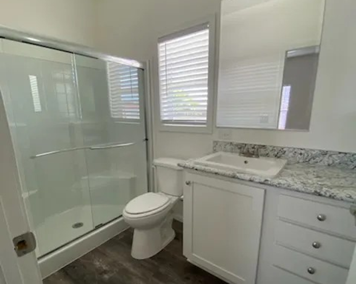 Brighthaven - Unit 18 - Bathroom