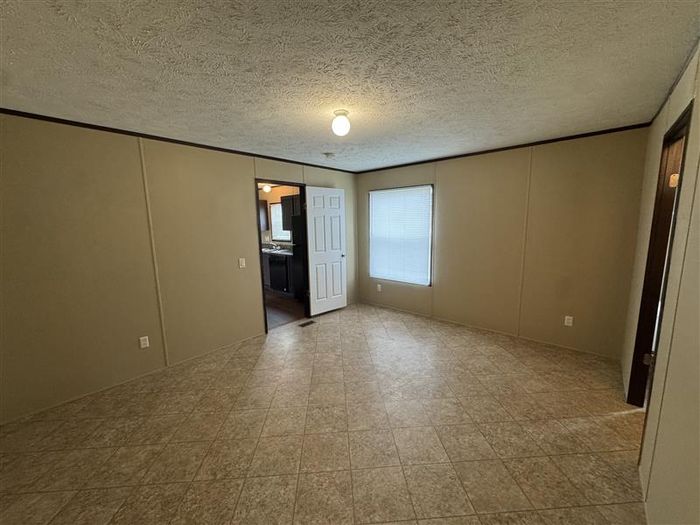 Fort Wayne MHC - Unit 935 - Interior
