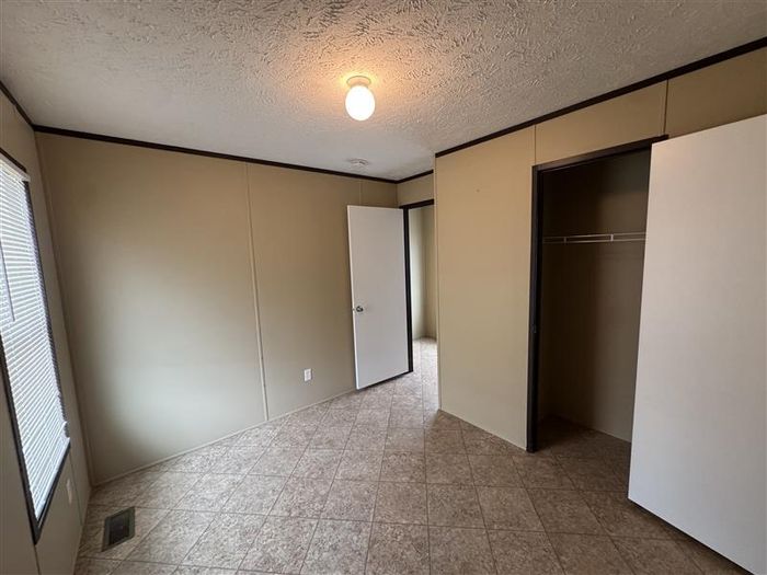 Fort Wayne MHC - Unit 935 - Bedroom