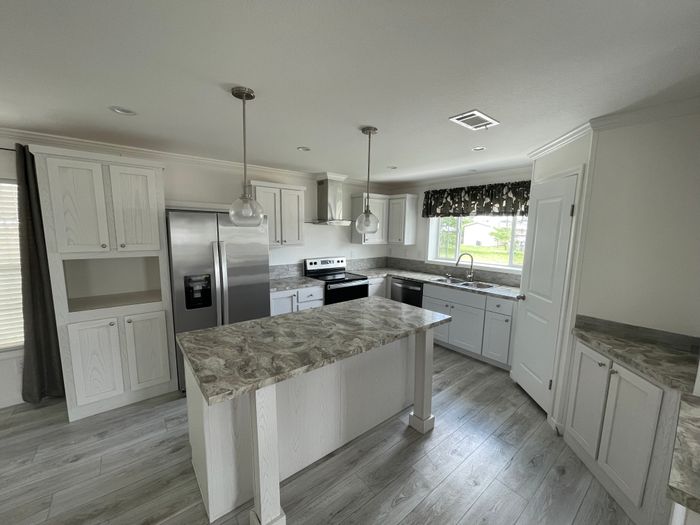 Lakewood Village MHC and RV Resort - Unit 98 - Kitchen