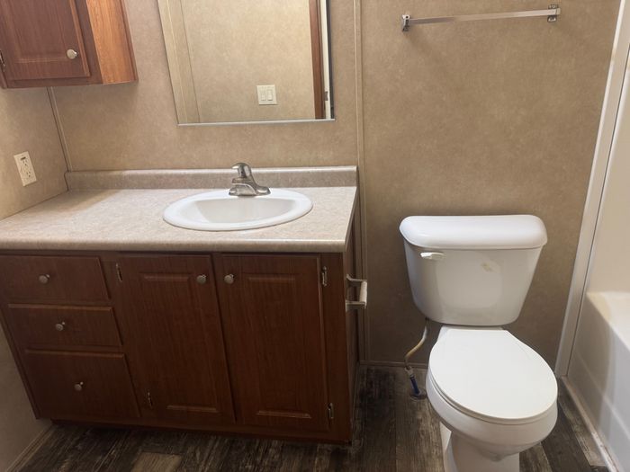 The Orchards/Paradise - Unit 19 - Bathroom