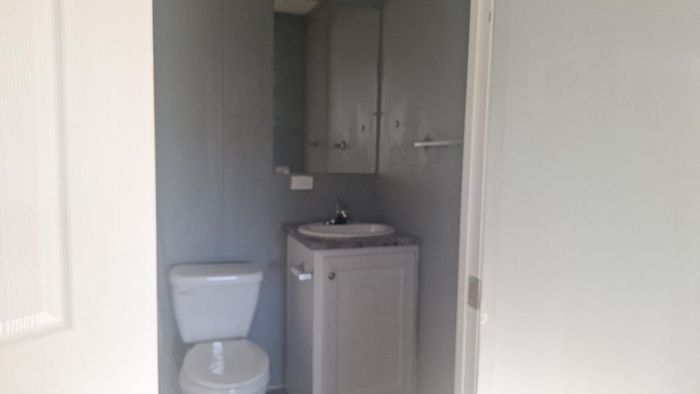 Sherwood Heights - Unit 9 - Bathroom