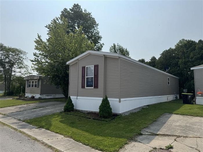 Fort Wayne MHC - Unit 104 - Exterior