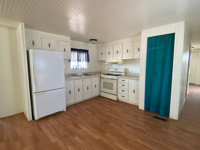 Brighthaven - Unit 144 - Kitchen