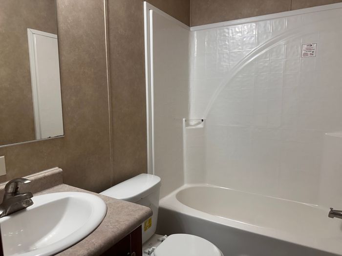 Pasadena MHC - Unit CAS2319 - Bathroom