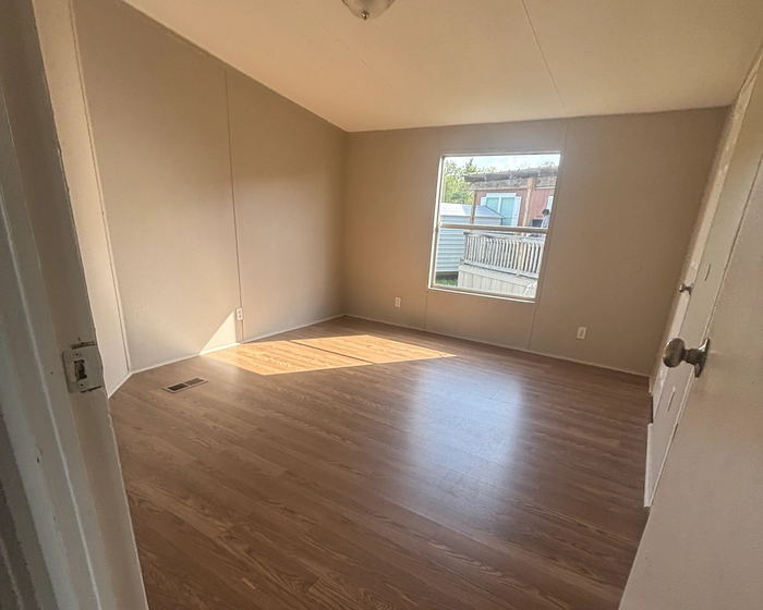 Sun Meadows - Unit 175 - Bedroom