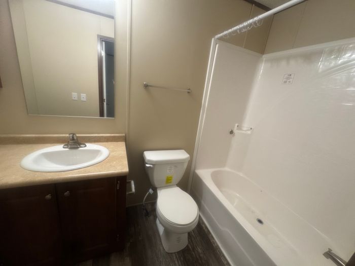The Orchards/Paradise - Unit 107 - Bathroom