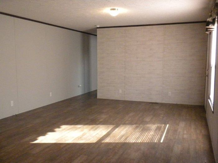 Riverview Estates - Unit 195 - Interior