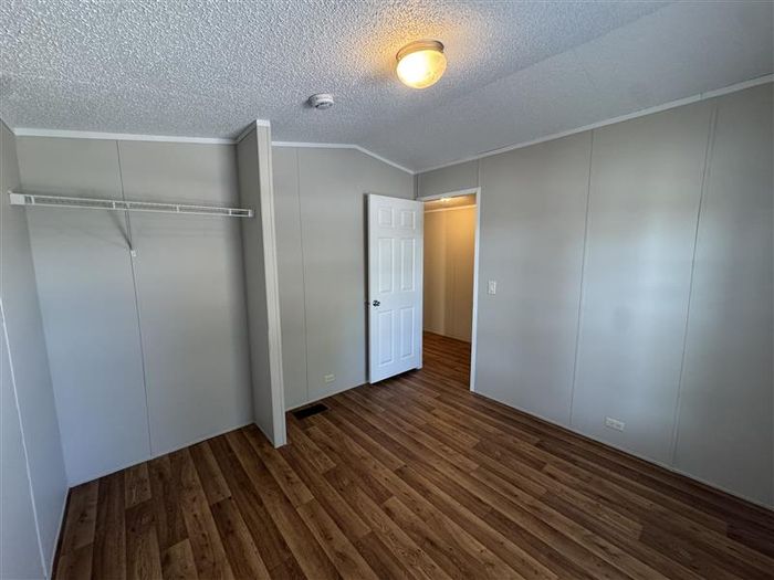 Fort Wayne MHC - Unit 711 - Bedroom