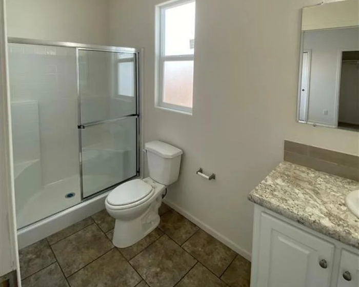 Grand Missouri - Unit 214 - Bathroom
