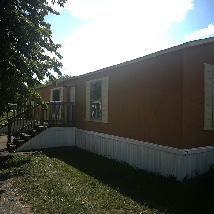 Pineview MHC - Unit 105 - Exterior