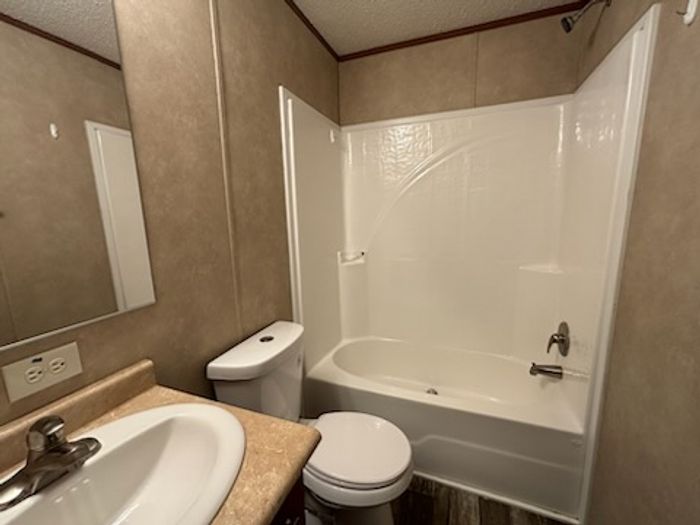 Pasadena MHC - Unit PRE3404 - Bathroom