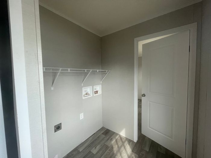 Alliance Vista MH and RV Park - Unit H10 - Interior