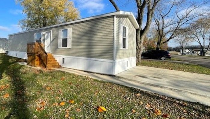 Carriage Lane Estates - Unit 117 - Exterior