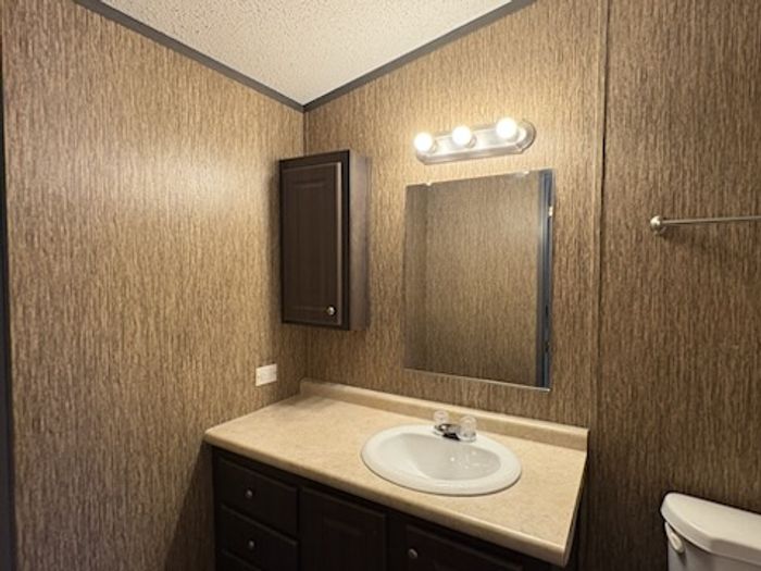 Sleepy Hollow - Unit 52 - Bathroom