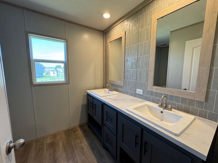 Countryside Estates KS - Unit D11 - Bathroom