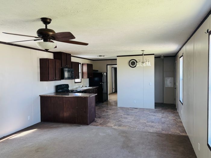 Alliance Vista MH and RV Park - Unit D11 - Interior