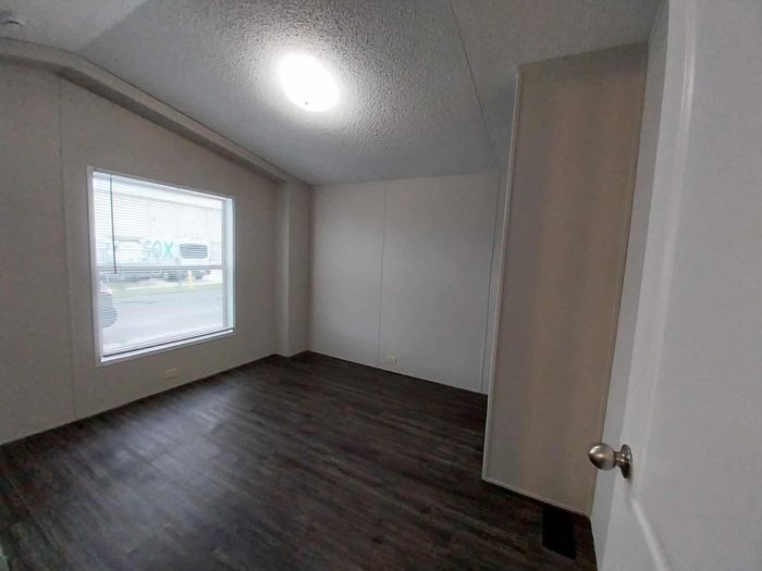 Sleepy Hollow - Unit 5 - Bedroom