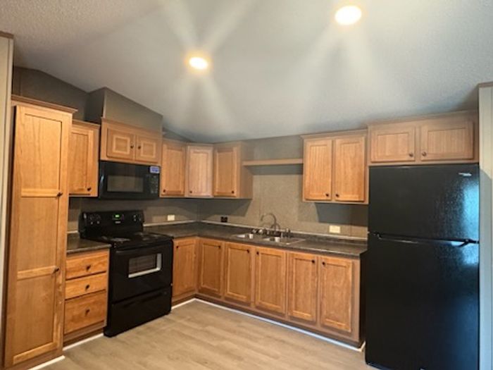 Sleepy Hollow - Unit 17 - Kitchen