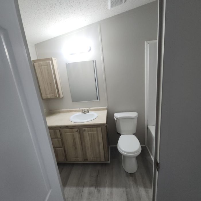 Imperial MHC - Unit M112 - Bathroom