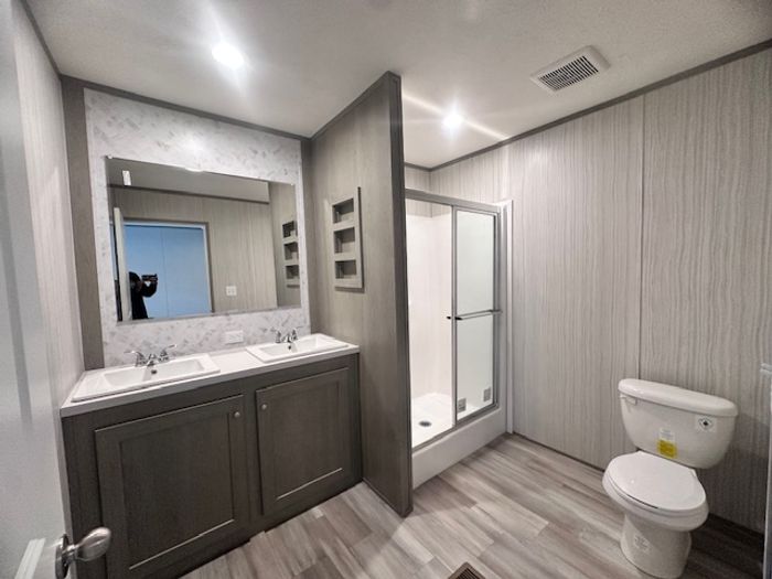Lakeside NC (GCI) - Unit 3521 - Bathroom
