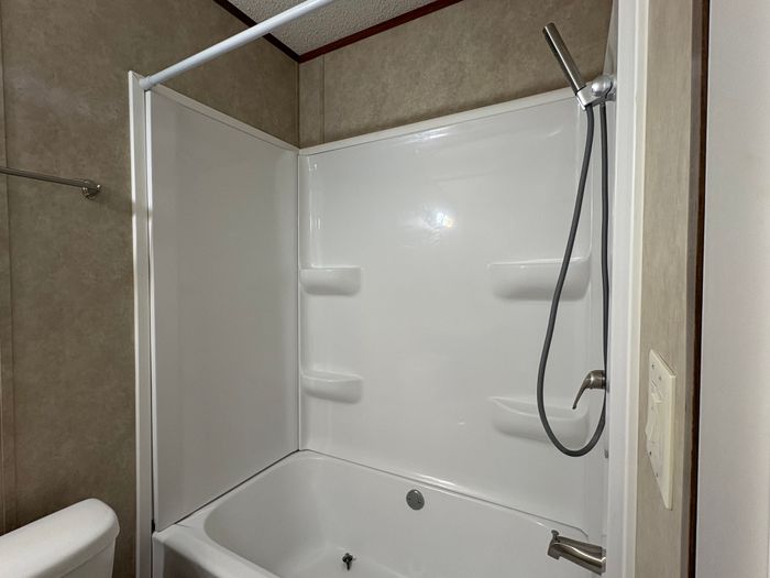 Pine Ridge Est. - Unit 719 - Bathroom