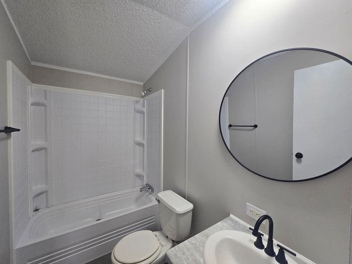 Royal Highlander - Unit AB0916 - Bathroom