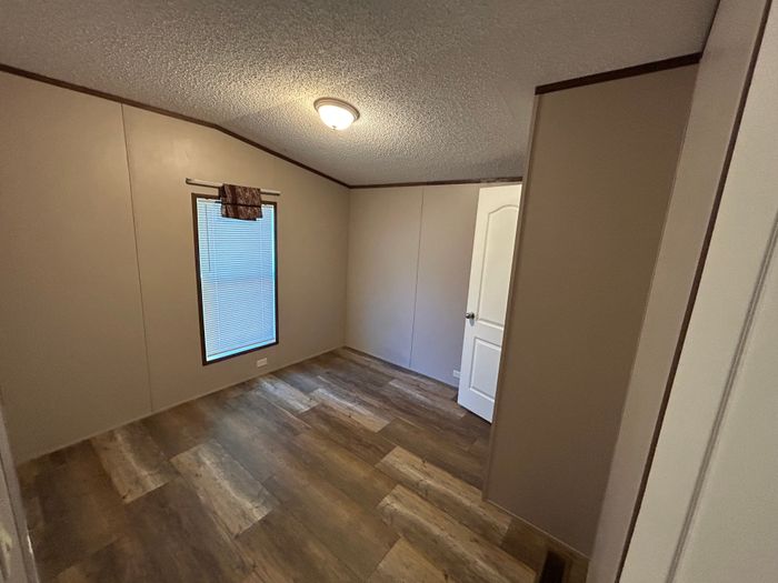 Oakridge MHP OK - Unit 512 - Bedroom