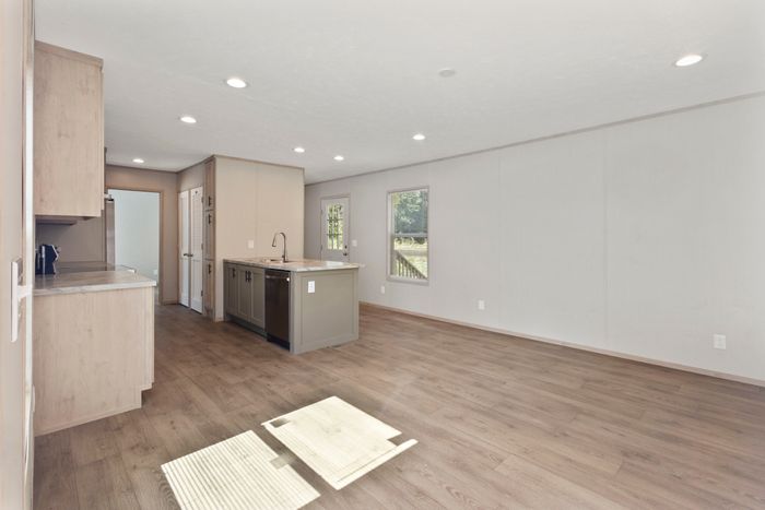 Lakeside NC (GCI) - Unit 1941 - Kitchen