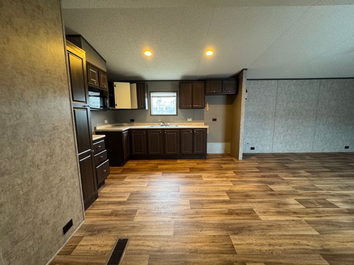 Gateway RV - Unit 452 - Kitchen