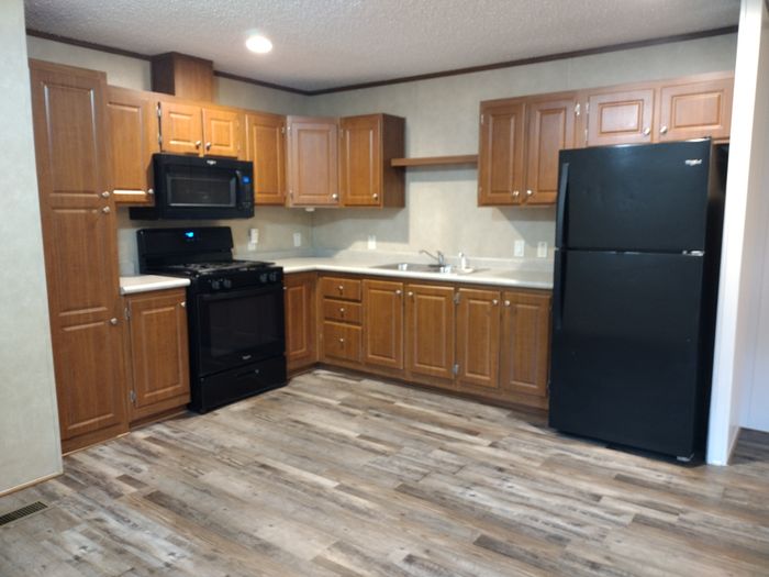 Pasadena MHC - Unit GEN2418 - Kitchen