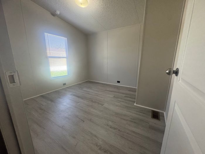 The Orchards/Paradise - Unit 24 - Bedroom