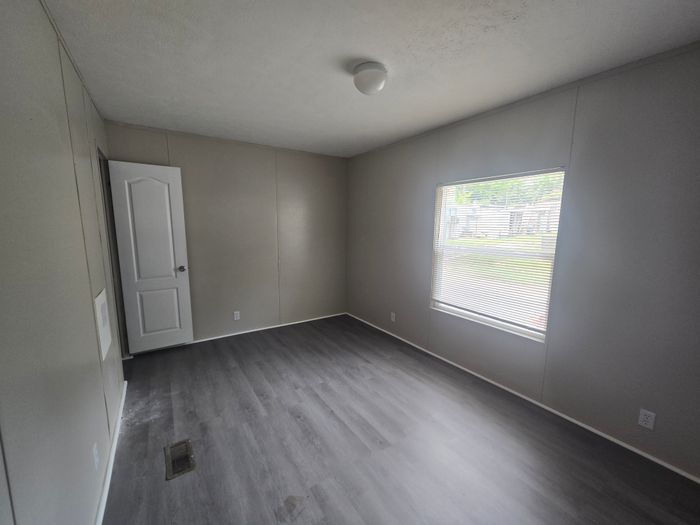 Clayton MHP - Unit 103 - Interior