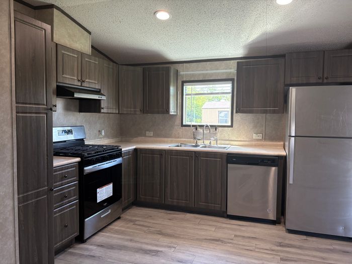 Pine Ridge Est. - Unit 675 - Kitchen