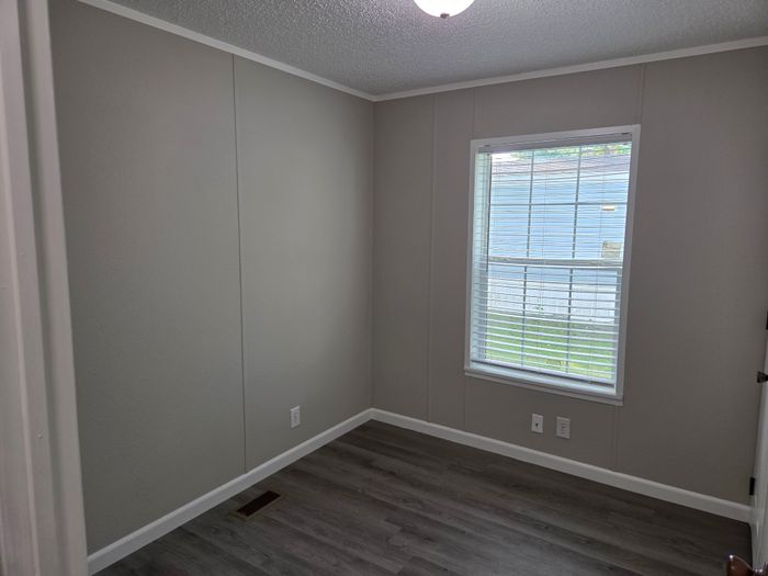 Vermillion MH and RV Park - Unit 106 - Interior