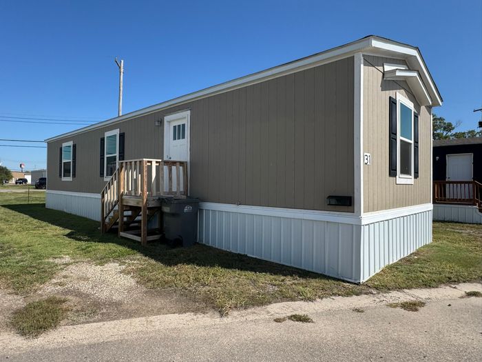 Colonial Gardens KS - Unit 31 - Exterior, Street View