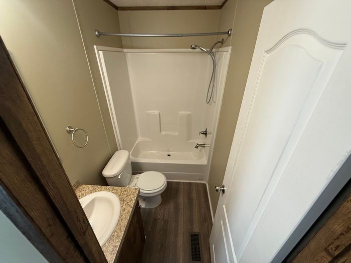 Dry Creek - Unit 14 - Bathroom